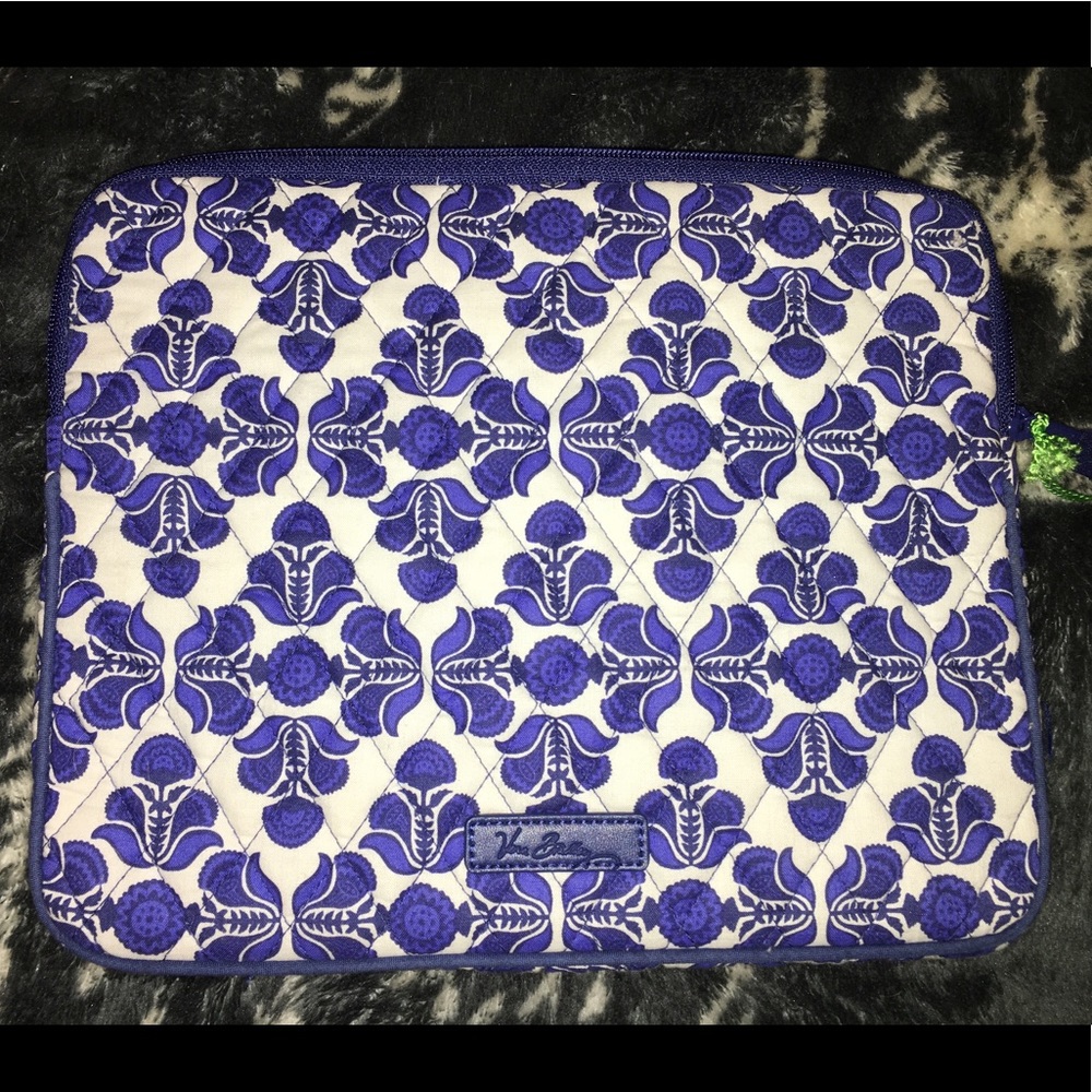 Vera Bradley tablet case blue and white New*